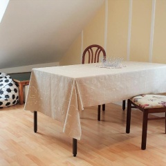 Apartment Bayreuth, 4 Zimmer Ferienwohnung im Haus mit Kunst, WLAN, Küche, Parkplatz - Bild 12