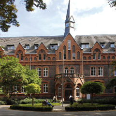 Hotel MutterHaus Düsseldorf - Bild 1