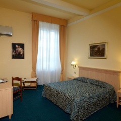 HHB Hotel Firenze - Bild 1