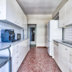 Spacious 3 bedroom apartment in Alimos - Bild 14