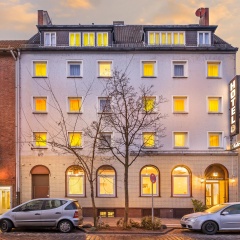 Signature Hotel Astoria Hamburg - Bild 1