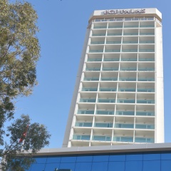 Ege Palas Business Hotel - Bild 1