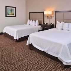 Hampton Inn & Suites Bend thumbnail 4