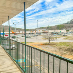 Regal Inn Guntersville Hwy 431 thumbnail 33