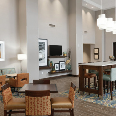 Hampton Inn & Suites Deland thumbnail 29