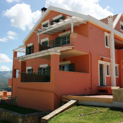 Lagoon View Apartments - Adults Only