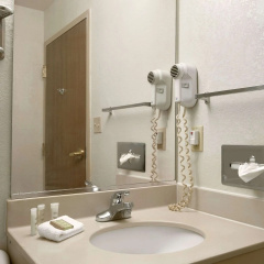 Super 8 by Wyndham Corydon thumbnail 8