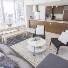 ICON Brickell Residences by SV Rentals - Bild 4