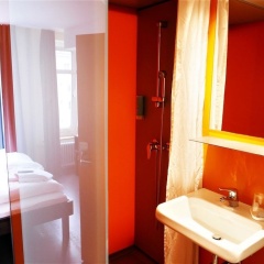 easyHotel Zürich City Centre - Bild 8