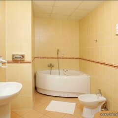 Kolonna Hotel Brigita in Riga, Latvia from 63$, photos, reviews - zenhotels.com bathroom