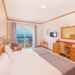 Gillieru Harbour Hotel thumbnail 7