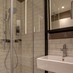 Vienna House Easy by Wyndham Hamburg - Bild 7