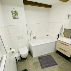 Lebenslust sonnige Innenstadt-Wohnung mit Whirlpoolwanne - Bild 7