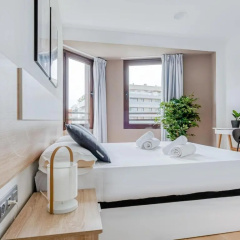 Limehome Barcelona Carrer de Fontcoberta - Bild 9