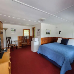Yardarm Motel thumbnail 2