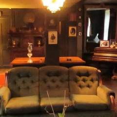 Old Manor House thumbnail 2