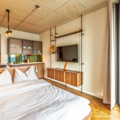 The Zipper Hotel & Apartments - Bild 1