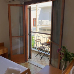 Main Guest House Skiathos thumbnail 6
