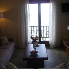 Sunset Suites thumbnail 8