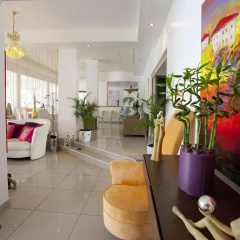The Palms Hotel Apartments thumbnail 2