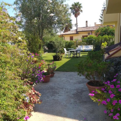 Sybaris B&B thumbnail 8