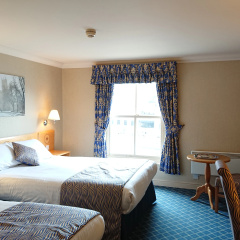 The Queens Hotel & Victoria Cloisters thumbnail 5