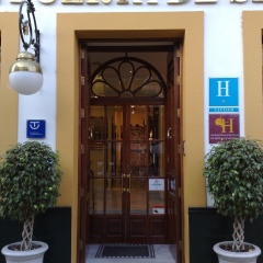Basic Hotel Puerta de Sevilla - Bild 2