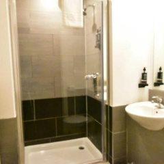 Royal Hotel Cardiff by Belvilla thumbnail 10