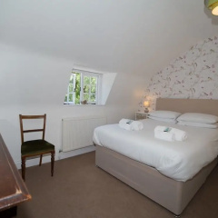 The Roebuck Inn Wickham thumbnail 5