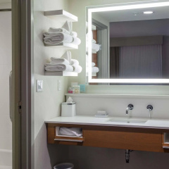 Hampton Inn & Suites Knoxville Papermill Drive thumbnail 6