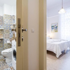 Neoclassical apartment with 2 bedrooms in Piraeus - Bild 7