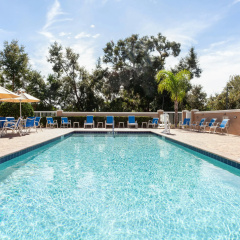 Hampton Inn & Suites Deland thumbnail 21