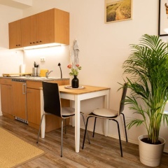 FULL HOUSE Studios - Orange Apartment - NETFLIX, WiFi inkl - Bild 8