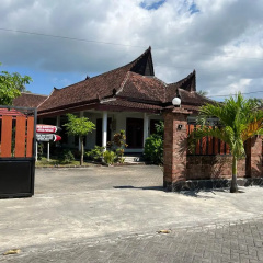 Capital O 92615 Villa Utama D'alas Purwo - Bild 14