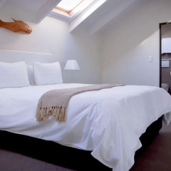 Desert Sands Boutique B&B | Self-Catering thumbnail 3