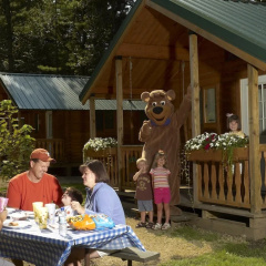 Yogi Bear's Jellystone Park Camp-Resort Wisconsin Dells thumbnail 4