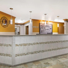 Super 8 by Wyndham Bedford thumbnail 2