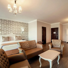 The Admiral Hotel thumbnail 47