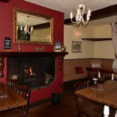 The Red Lion thumbnail 9
