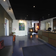 Alma Hotel - Boutique hideaway by the lake with rooftop and ladies-only wellness - Bild 2