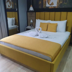 Dream House thumbnail 2