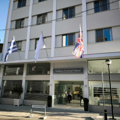 Gallery Central Piraeus Port - Bild 1