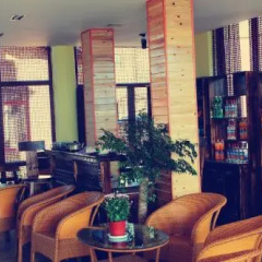 Sunshine Holiday Inn thumbnail 15