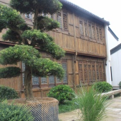 Courtyard-Lestay photo 2