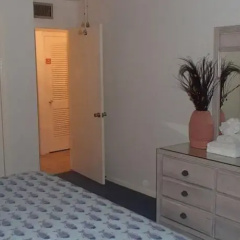 Surfside Condominiums thumbnail 10
