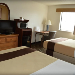 Adams Inn thumbnail 6