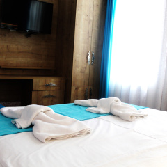 Megaron Hotel - Bild 2
