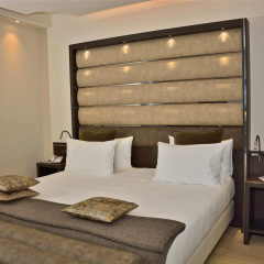 The Square Hotel thumbnail 7