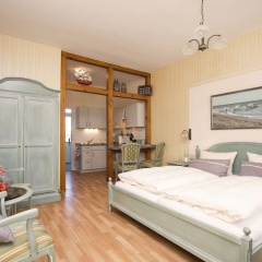Modern Apartment in Warnemunde Germany near Forest - Bild 1