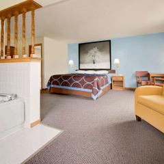 Super 8 by Wyndham Centerville thumbnail 4